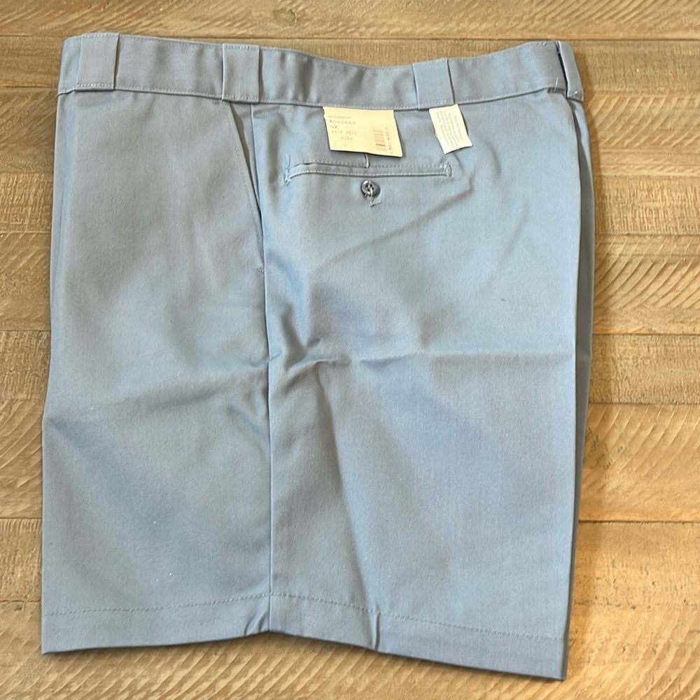 LL Beans NWT- Men’s Light Blue Shorts. Size 42 65% Polyester 35% Cotton